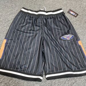 NEW NBA NEW ORLEANS PELICANS ZION WILLIAMSON #1 BASKETBALL SHORTS MEDIUM BNW